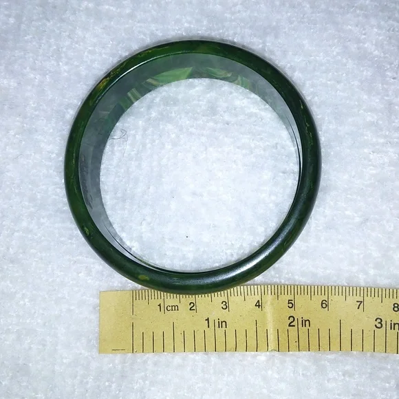 Bakelite Emerald and Gold Vintage Bangles - Picture 3 of 4